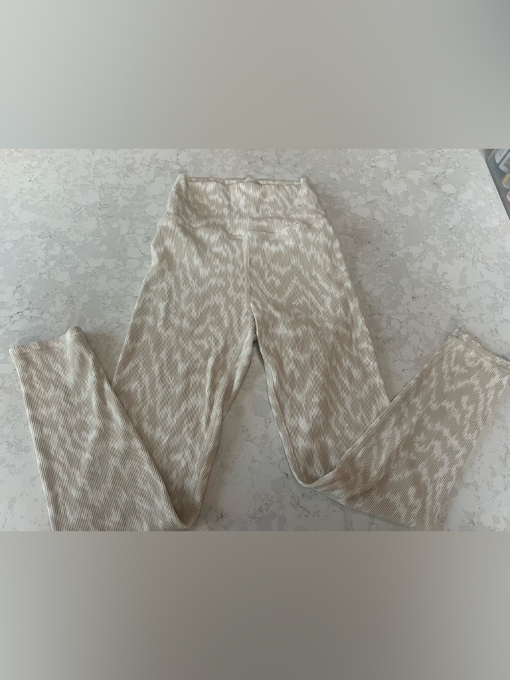 High-Waist Ribbed Leggings in Light Beige